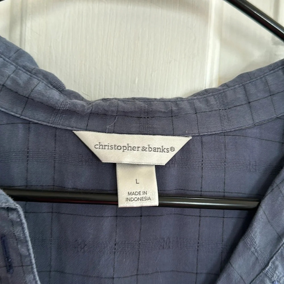 Christopher & Banks ombré button down size large - Picture 3 of 3